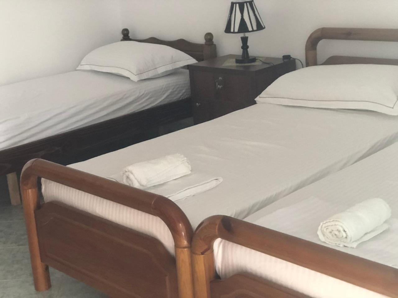 Guest House Xhuljon ベラト エクステリア 写真
